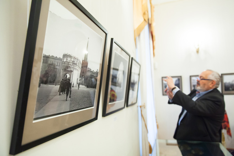 HSE Presents the Exhibition ‘Opening the Collection. The World by Russian Photographer Sergey Chelnokov’ in the Museum of Moscow